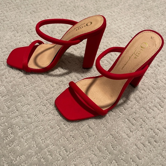 Shoes - Picture 1 of 3